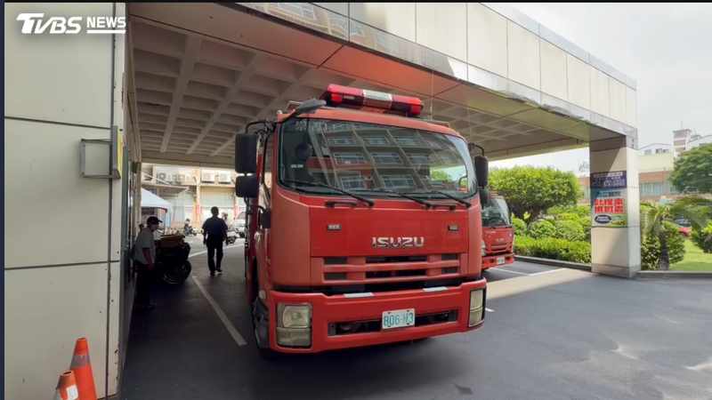 台南市立醫院驚傳火警。(圖/TVBS)
