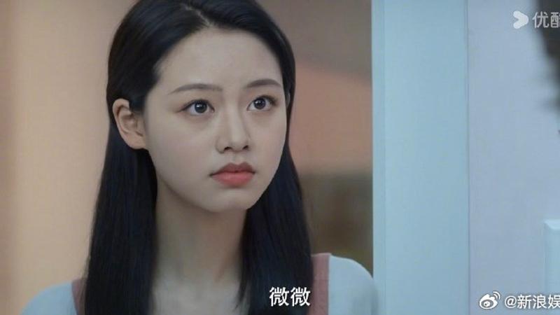 王朱悅AI換臉取代鄭爽。(圖/翻攝自微博)