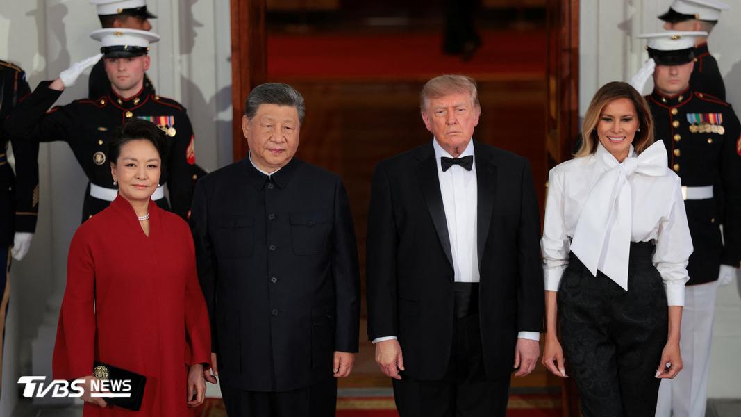 四人都換裝出席國宴。(圖/達志影像路透社)