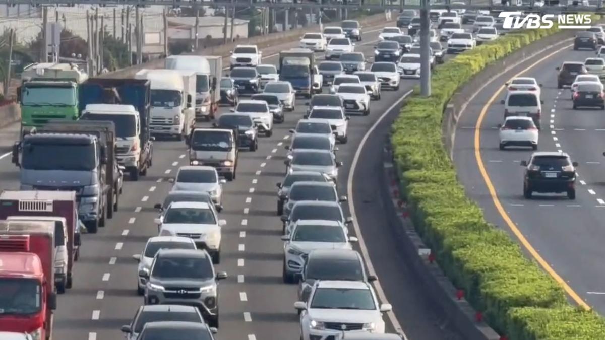 中秋連假第2天!國道「9大地雷路段」曝 國5南向5時前出發