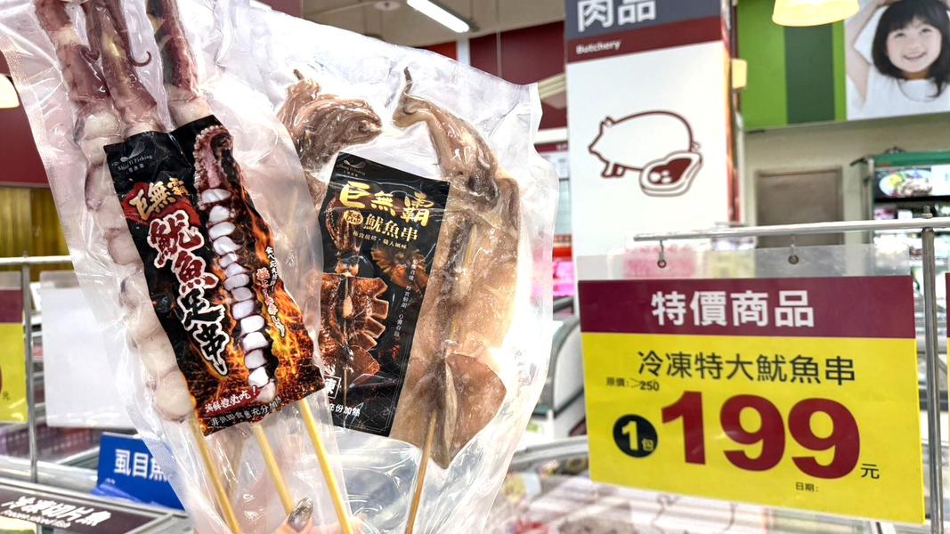 賣場推出多款烤肉商品。(圖/業者提供)