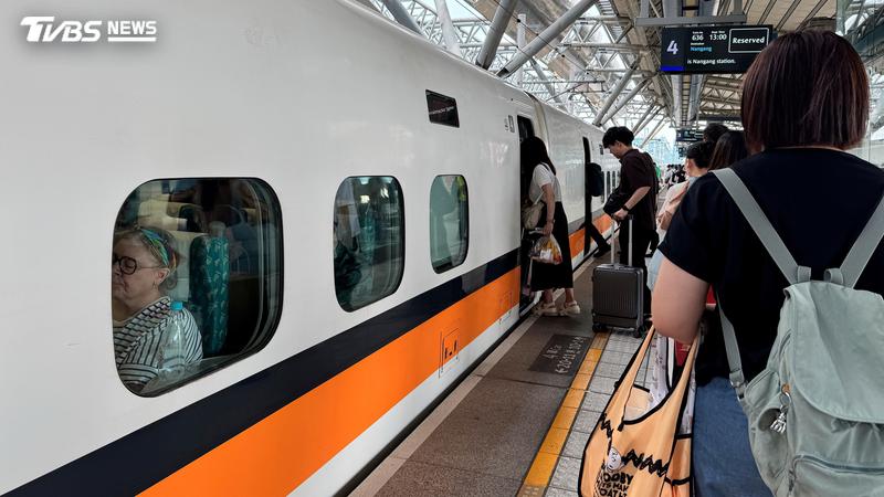 高鐵-高鐵中秋-高鐵中秋加開-高鐵中秋加班車-高鐵末班車-高鐵桃園站-中秋高鐵塞爆-高鐵站務員-高鐵運量-高鐵自由座