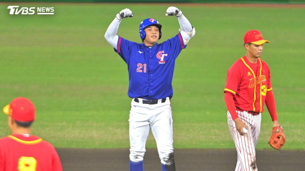 黃韋盛1局上長打建功,幫助中華隊先馳得點。(圖/胡瑞麒攝)