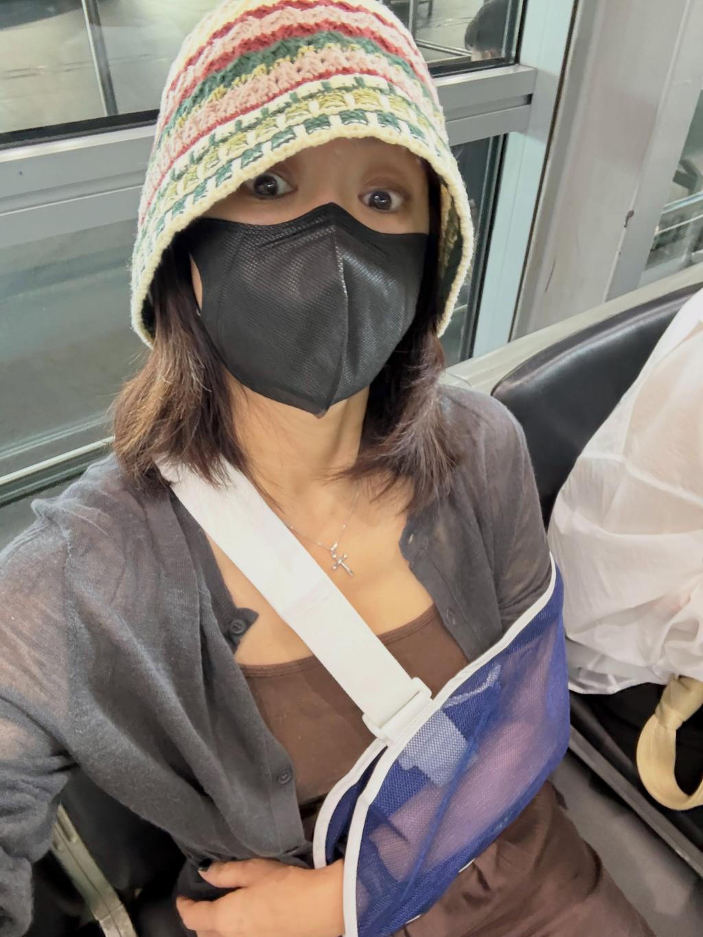 賈靜雯無預警確診滑囊炎。（圖／翻攝自＠alyssachia IG）