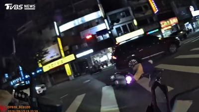 毒駕又揹8條通緝!男拒檢狂飆連闖紅燈自摔狼狽落網