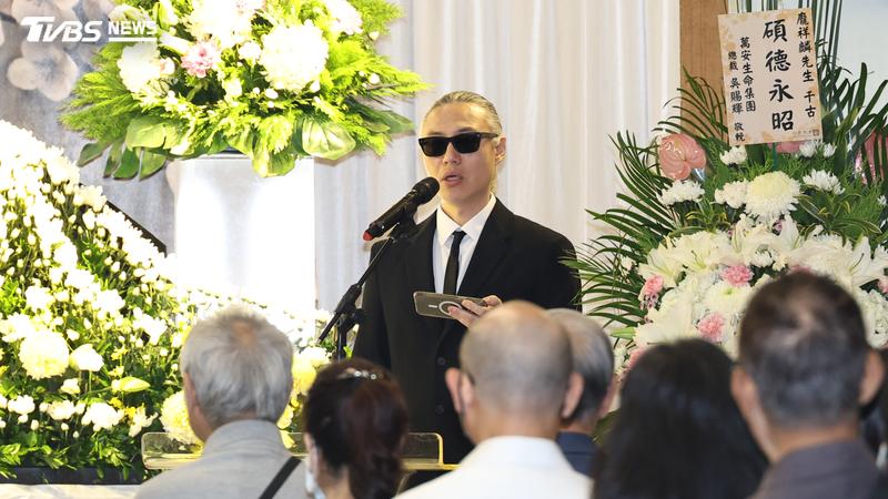 龐雲徽宣讀公祭文。(圖/張哲鳴攝)