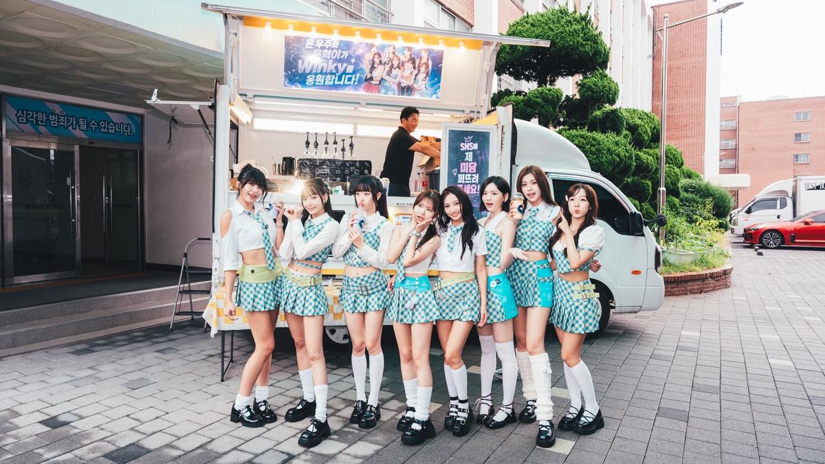新女團小S、阿Ken力挺!連銀赫都出手