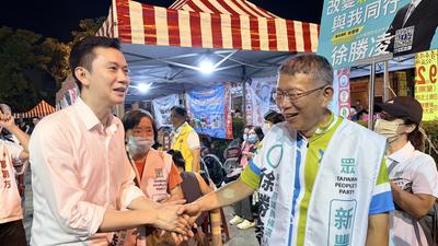 新竹棄藍轉綠?柯文哲遇鄭朝方互動熱絡 黃國昌曝原因