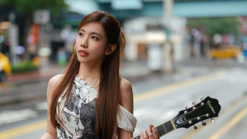 小V這次受邀為Netflix影集《黑白清道夫》量身打造音樂作品。(圖/相映音樂提供)