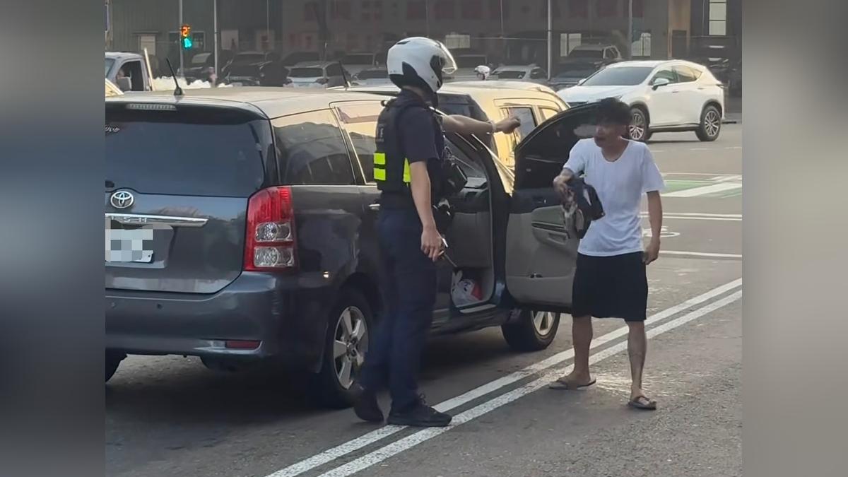 路口追撞失控!新竹男咆哮前車「抄物狠砸窗」 毒測陽性狼狽上銬