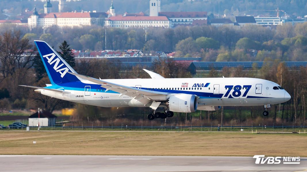 全日空(ANA)部分機型的經濟艙最大特色是腿部空間。(圖/Shutterstock達志影像)