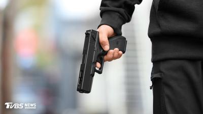 南非酒吧驚魂夜!8惡煞持AK-47瘋狂掃射 17人當場慘死