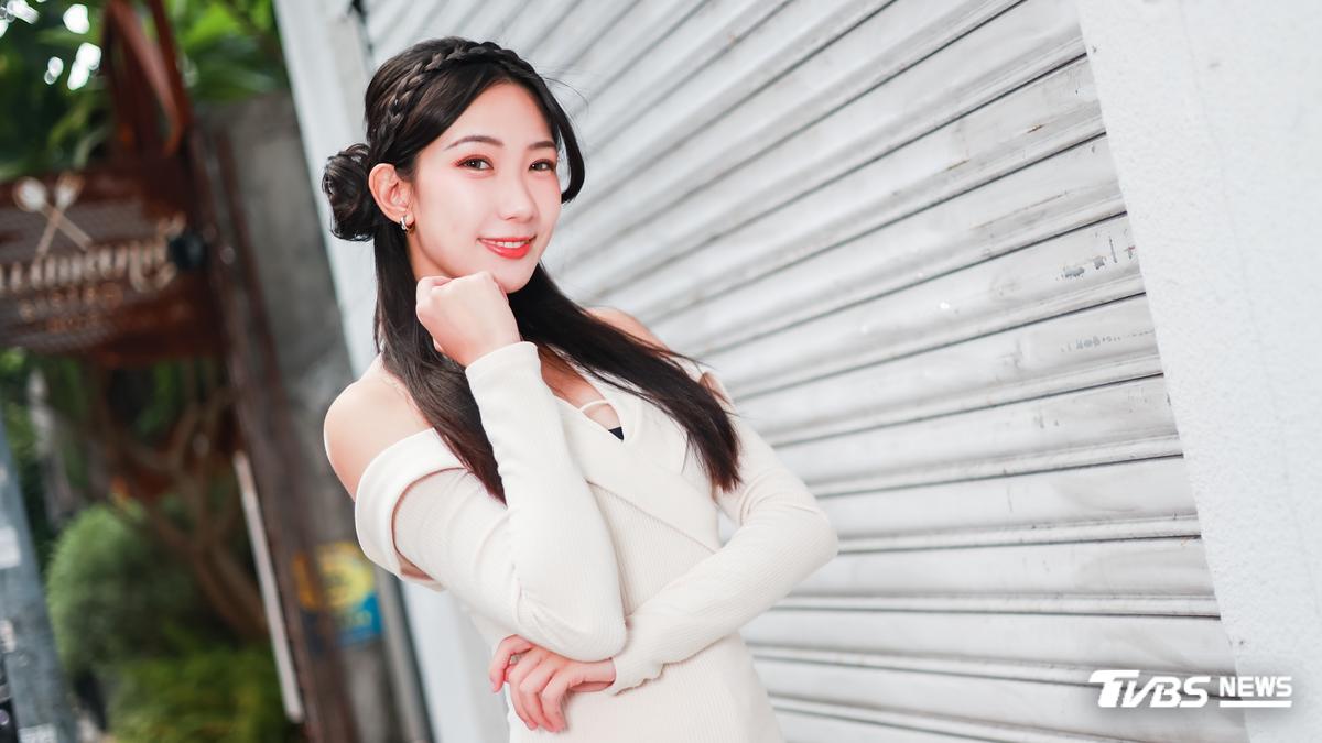 獨/啦啦隊女神檸檬當「老婆」!拒肉麻情話罵粉絲 曾遭跟蹤正面迎戰