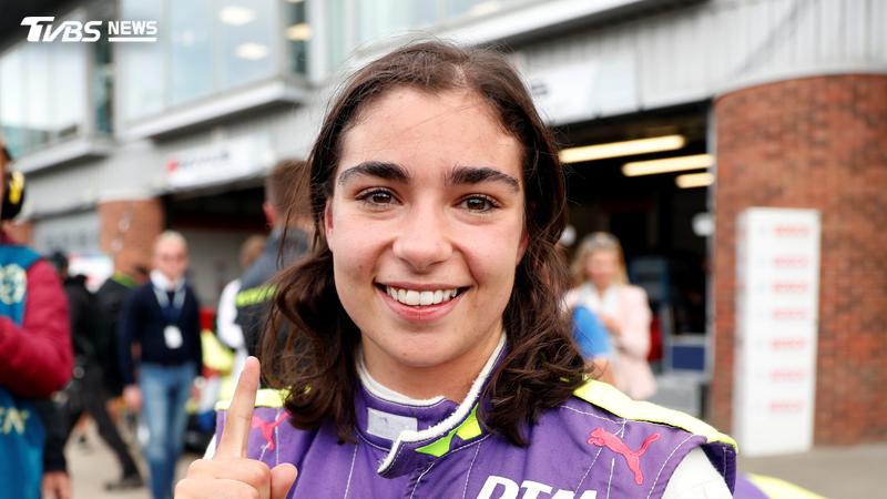 英國女車手Jamie Chadwick,曾3度稱霸女子賽車。(圖/達志影像路透社)