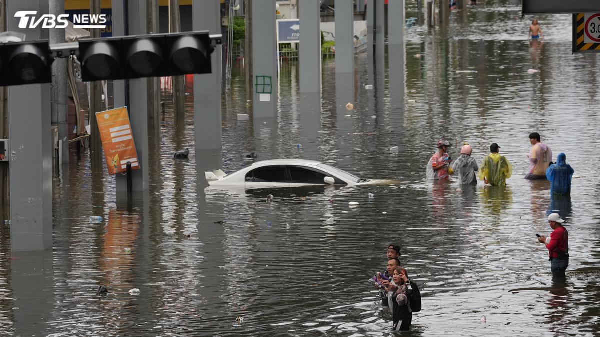 泰國暴雨狂炸!曼谷淹水最高47.5公分 釀8死、22萬戶受影響