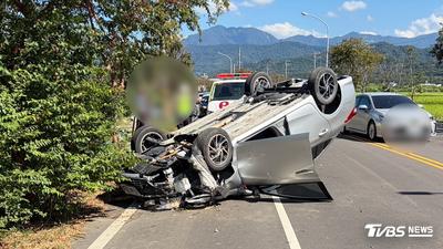 黃昏戀約會驚魂!苗栗吃完午餐恍神 駕車撞路樹烏龜翻