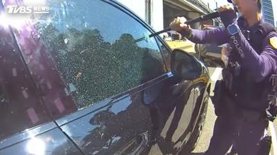 毒駕女三寶疑打錯檔! 暴衝撞電桿 乘客見警秒答:不是我
