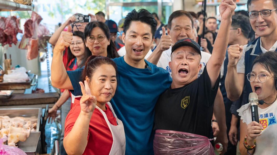 小孟老師建議蔣萬安,要多說閩南語,積極拉攏本土票源。(圖/翻攝蔣萬安臉書)