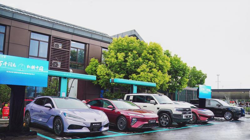 大陸汽車銷量榜出爐,比亞迪穩坐第一。(圖/比亞迪官方微博)