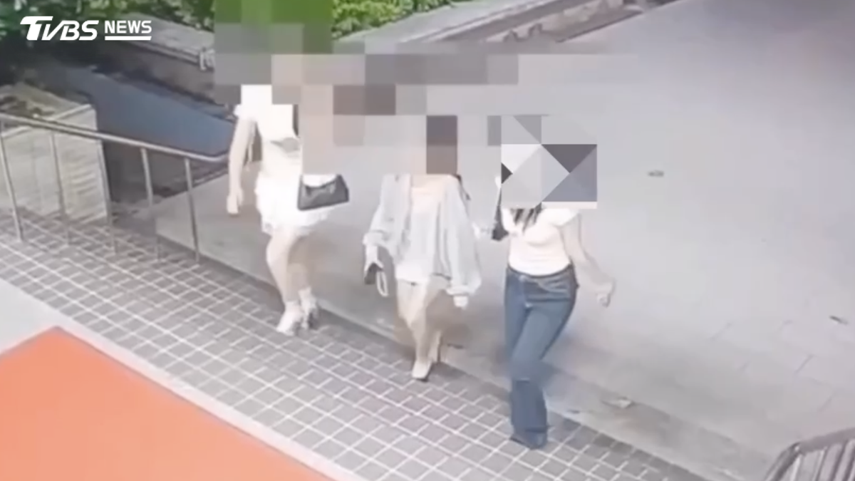Apple Watch偷拍裙底!北捷色男被抓包竟翻閘門落跑