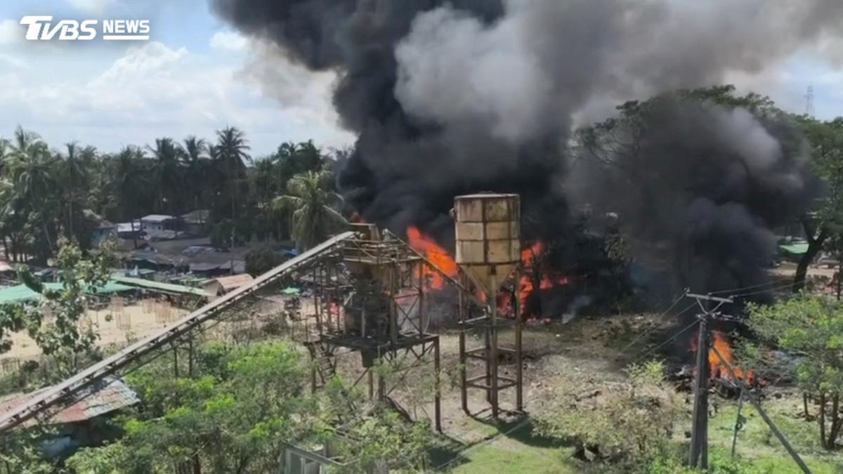 緬甸市場遭空襲釀50死!現場烈焰狂竄慘況曝 部分遺體嚴重燒毀