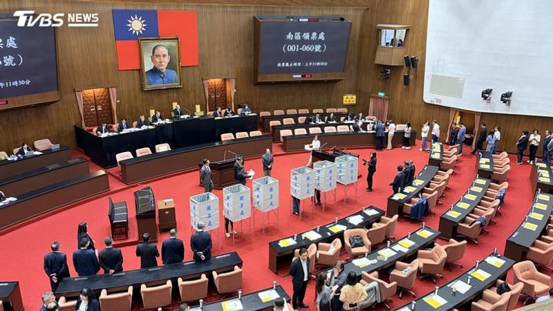 立法院29日表決監院人事案,全數遭否決。(圖/傅乙珮攝)