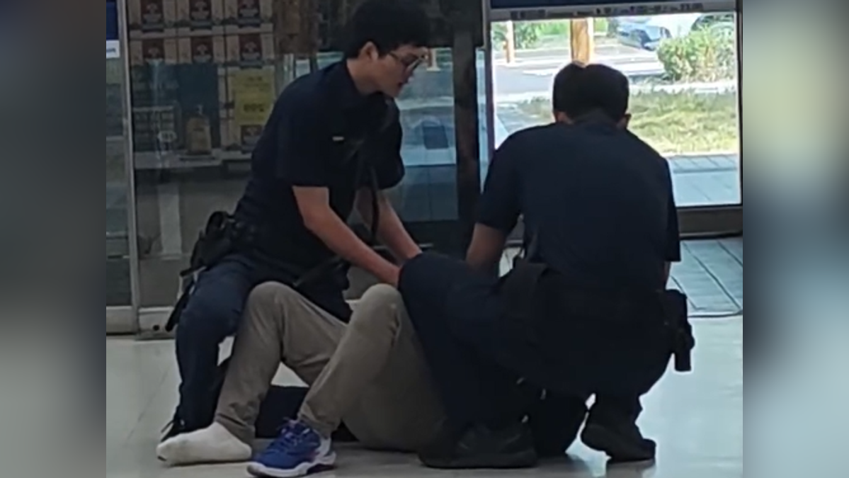控員工移車 大鬧賣場服務台 跑給警追