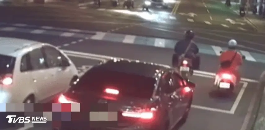 車禍監視器畫面。（圖／TVBS）