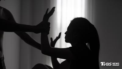 遭兄弟會拍片吹噓全校皆知!康乃爾性侵被害女淚訴:逼從下體吸K毒