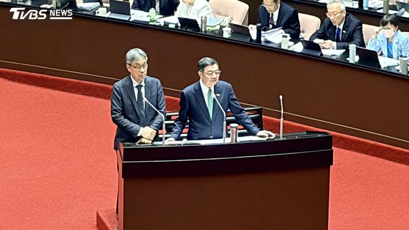 行政院長卓榮泰今日出席院會備詢。(圖/傅乙珮攝)