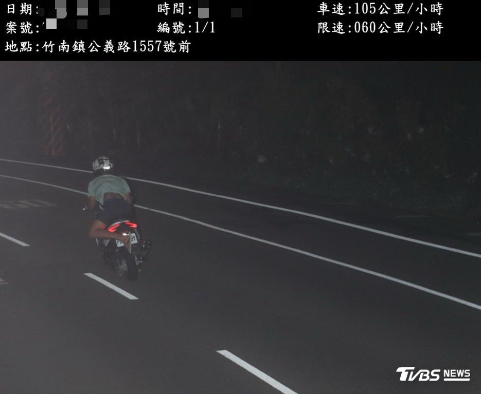 苗栗台13線騎士深夜狂飆105 用這招閃測速