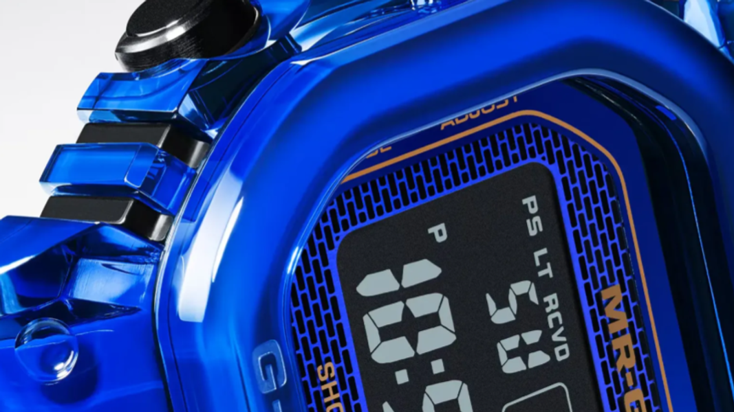 卡西歐G-SHOCK「MRG-D5000」採用MR-G獨有的多重防護結構。(圖/翻攝自CASIO官網)