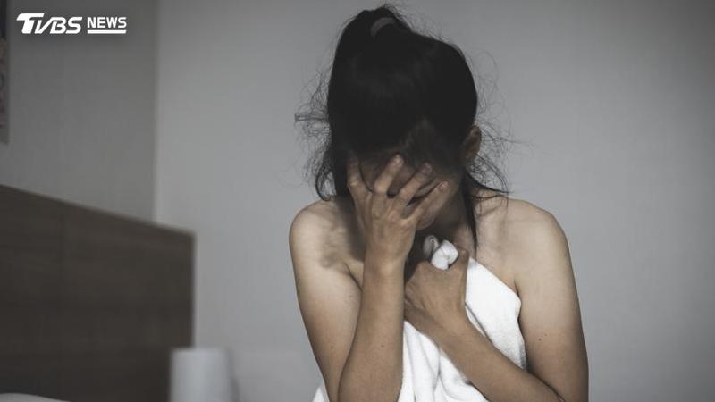 女網友被騙財騙色怒提告,噁男重判9年。(示意圖/Shutterstock達志影像)