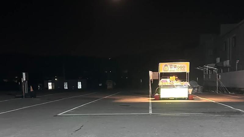 「沒看群組」?彰化4000坪夜市僅來1攤 寂寞視角曝光(圖/threads/ilove71158
提供)