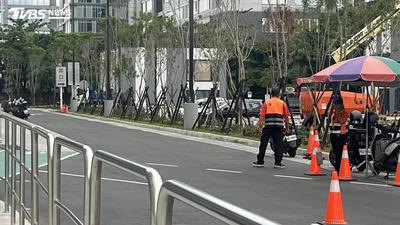 近40度大太陽下無所事事?好市多新高雄店爆「交管酷曬、接駁車載空氣」