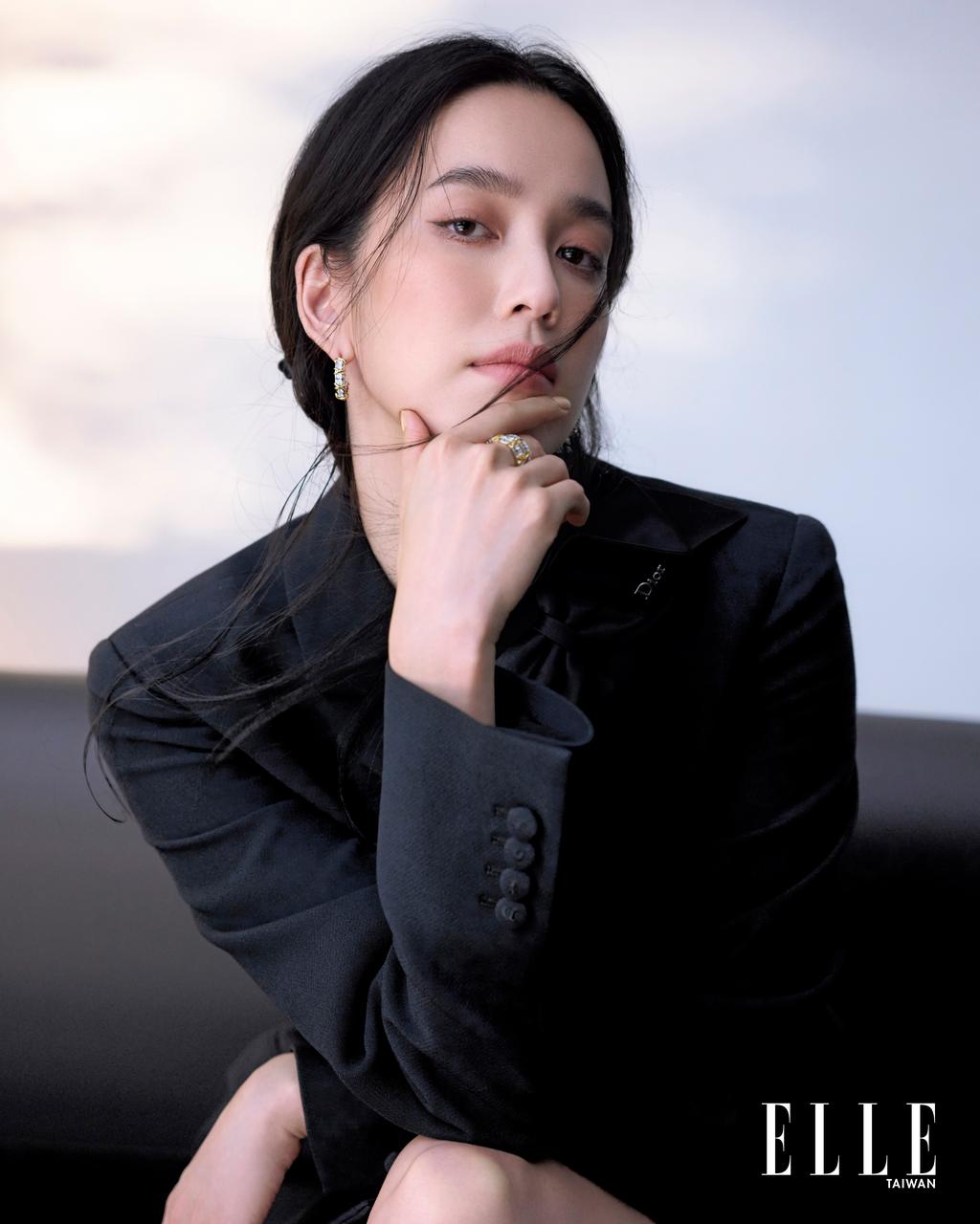 陳庭妮接下金鐘獎主持重任。（圖／《ELLE》提供）