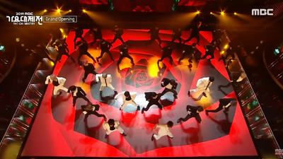NCT、Stray Kids罕見合體!14人扭腰頂胯「齊跳手槍舞」粉絲全頂不住了