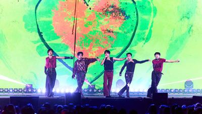 FEniX睽違半年合體!為演唱會狠操到凌晨3點 團員自爆「手術變帥」