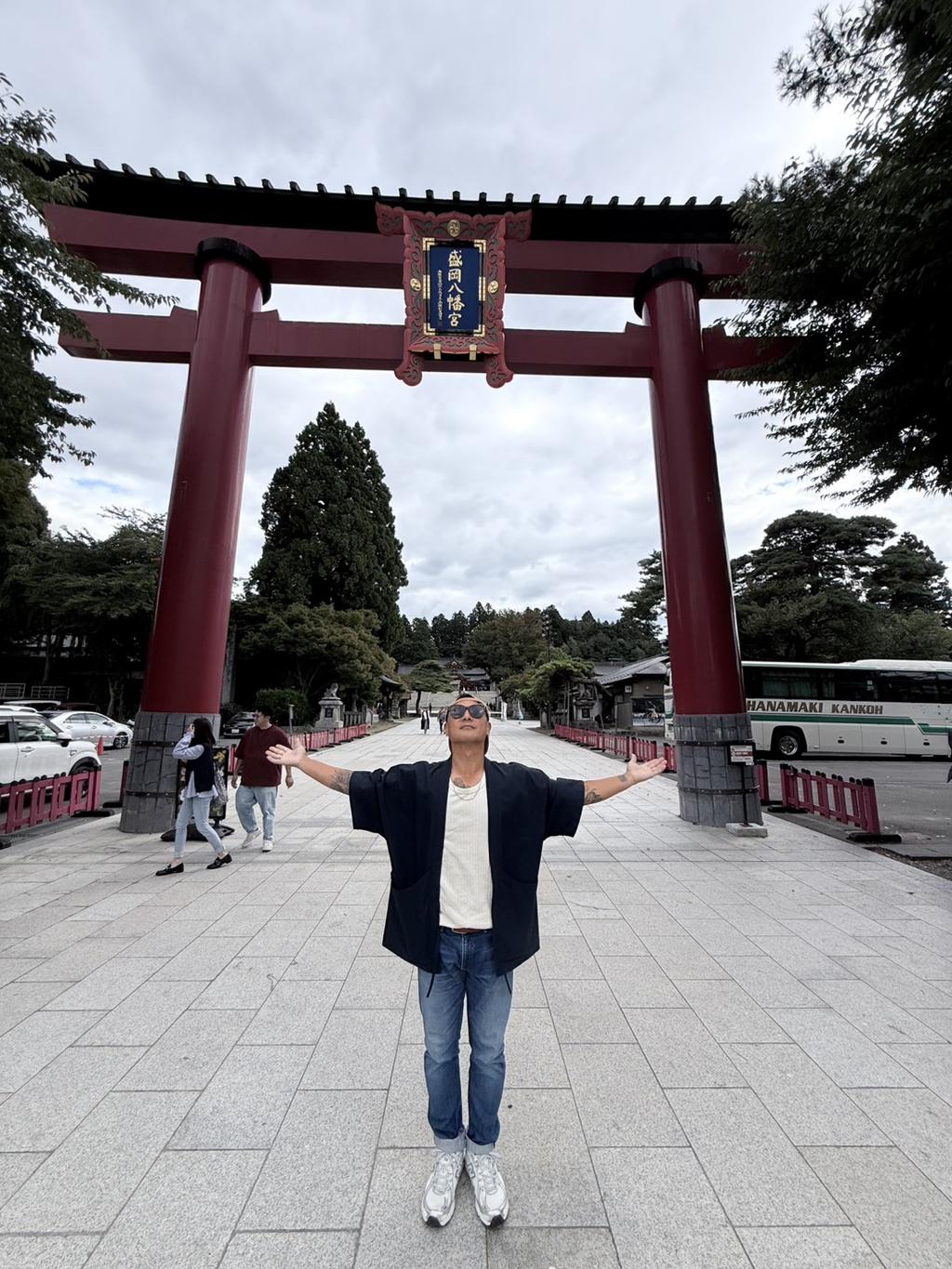 宣布不當偶像！竇智孔叛逆曬黑、衝浪 首度挑戰海外馬拉松
