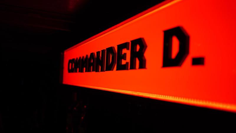 台北市BDSM同志酒吧「Commander D.」昨日遭警方持搜索票搜索。(圖/翻攝自臉書@Commander D.)