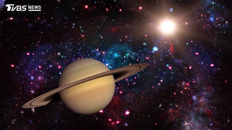 土星沖日,4生肖迎來「重新整理人生節奏」的轉折期。(圖/Shutterstock達志影像)