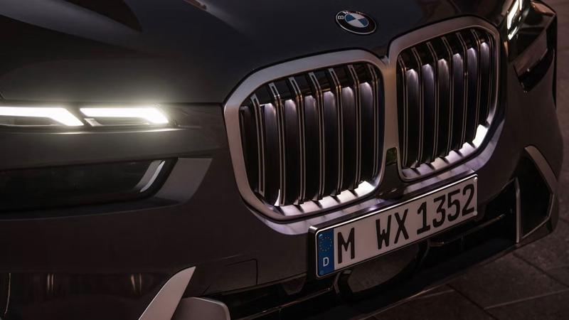 美國大型豪華SUV需求強勁,BMW首度確認研究X7之上新車。(圖/BMW提供)
