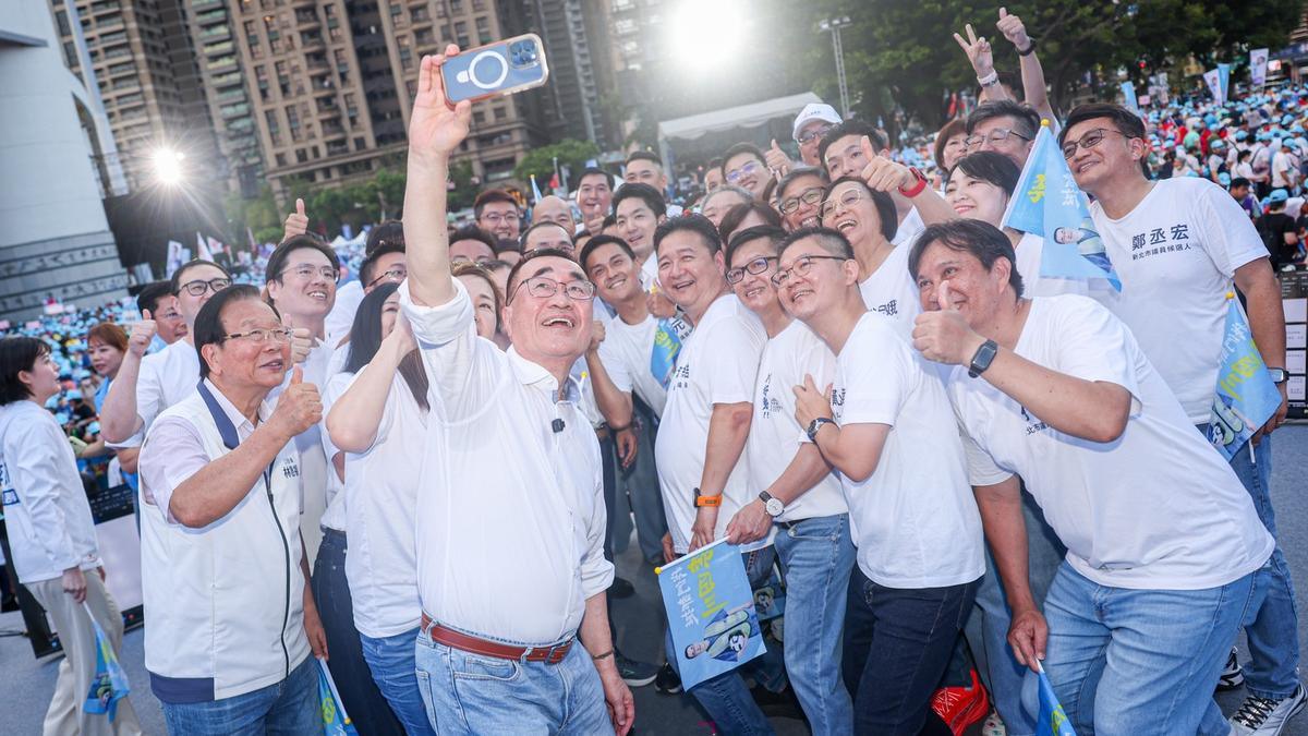 破四萬人齊聚板一力挺 李四川:公職生涯最後一戰奉獻新北