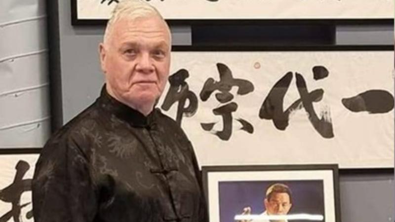 何麥離世。(圖/翻攝自臉書Mark Houghton)