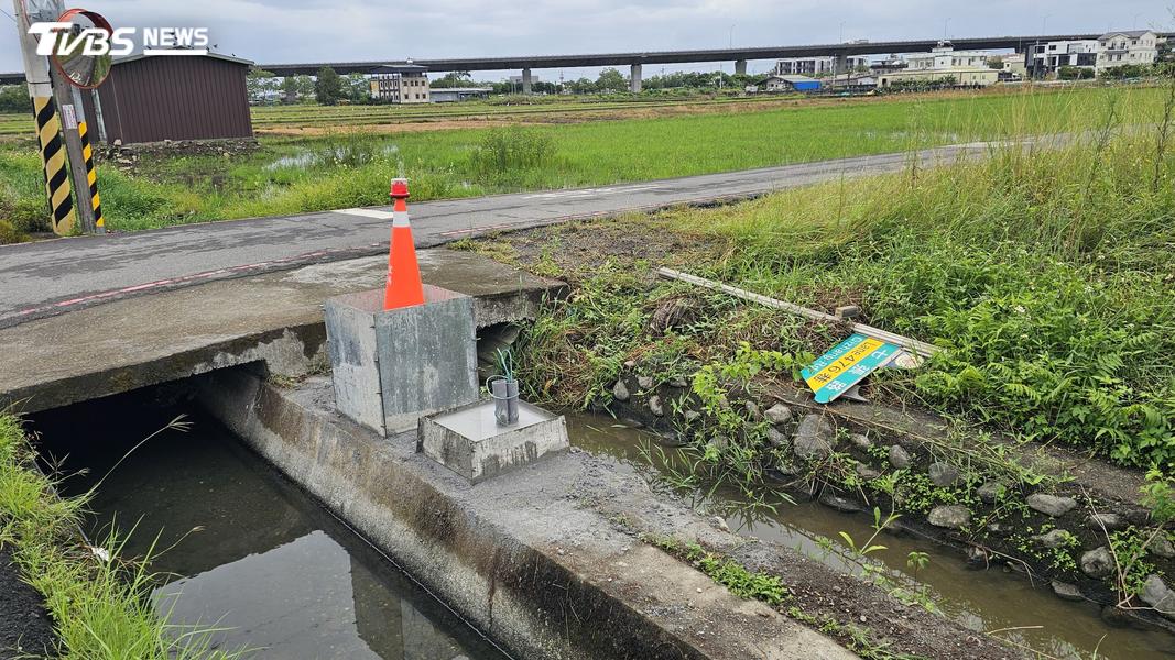 宜蘭-車禍-水溝-無交通號誌-紅綠燈