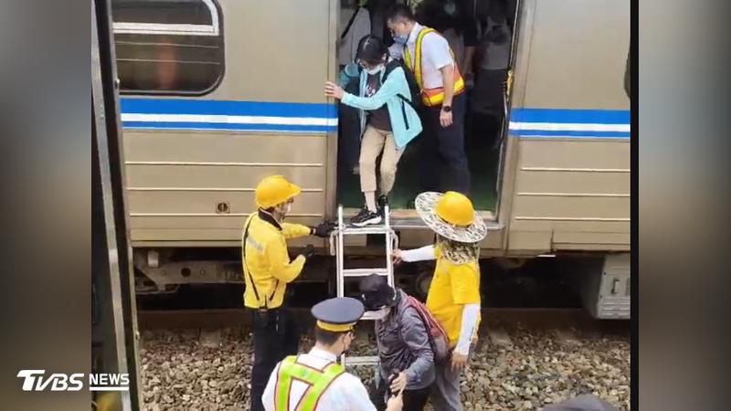 台鐵-苗栗-台鐵苗栗死亡-台鐵事故-台鐵通報-苗栗事故
