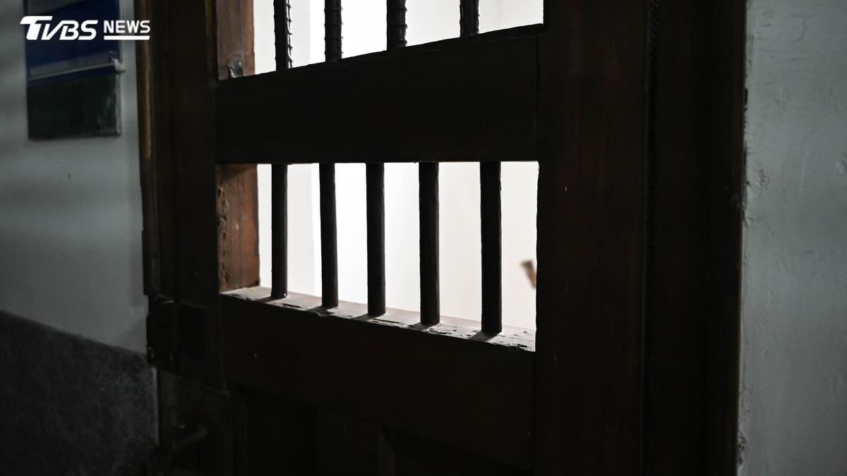台中受刑男性侵室友!下手12次噁炫耀 壞笑瞄後門「搗藥棒突刺」