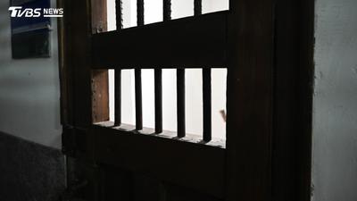 台中受刑男性侵室友!下手12次噁炫耀 壞笑瞄後門「搗藥棒突刺」