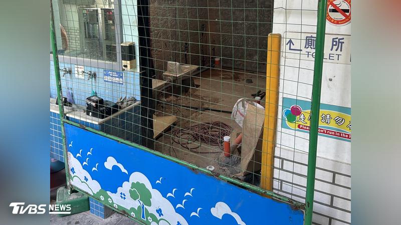 台中市全面進行國中小廁所改善工程。(圖/TVBS)