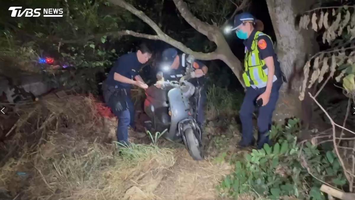 賞夜景返程撞路牌 雙載2女OHCA搶救